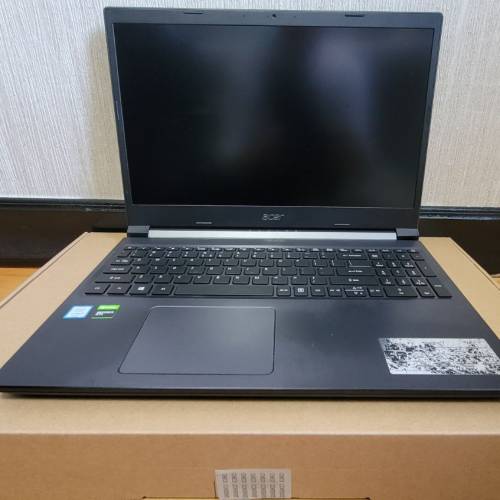 Acer Aspire 7 GTX1650 Ti 512Gb 8gb ram