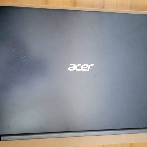 Acer Aspire 7 GTX1650 Ti 512Gb 8gb ram