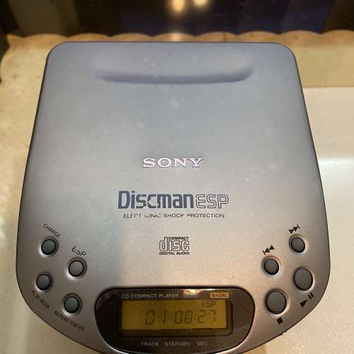 sony d-330 discman walkman cd player 全正常，八成新
