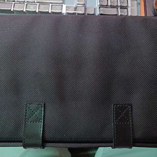 放 99%新 VANNUYS E045 6格耳機盒 VER 2.0 (WIDE 加闊版)