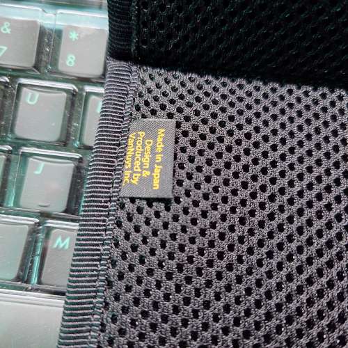 放 99%新 VANNUYS E045 6格耳機盒 VER 2.0 (WIDE 加闊版)