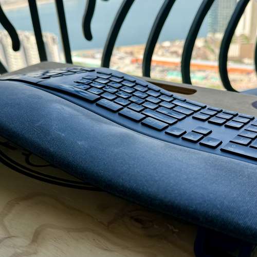 logitech 人體工學鍵盤 ERGO K860 + 人體工學滑鼠 MX VERTICAL(多谷同步)