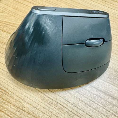logitech 人體工學鍵盤 ERGO K860 + 人體工學滑鼠 MX VERTICAL(多谷同步)