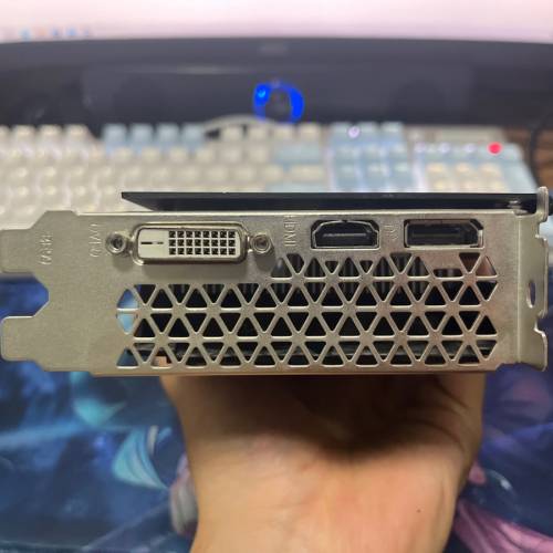 顯示卡YUGAO MD RX580 8GB 2048SP 256BIT