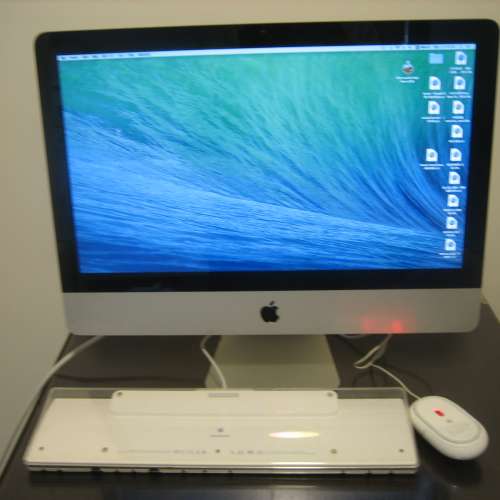 代友出售  iMac 21.5' i3 3.0GHz  2010 連apple keyboard  &  mouse