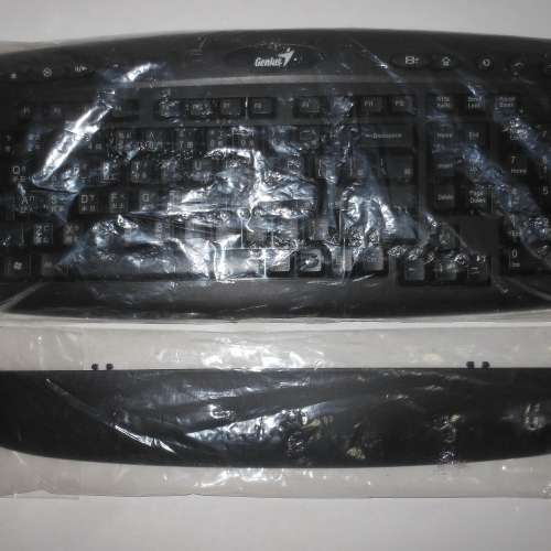 全新 Genius KB 600 無線keyboard Combo Set (剩鍵盤)!