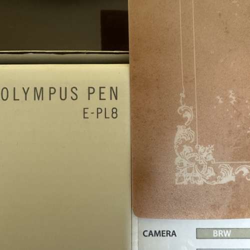 OLYMPUS PEN E-PL8