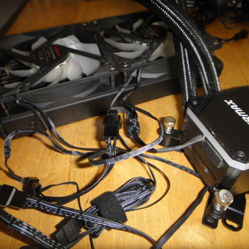 安耐美 ARGB雙風扇水冷