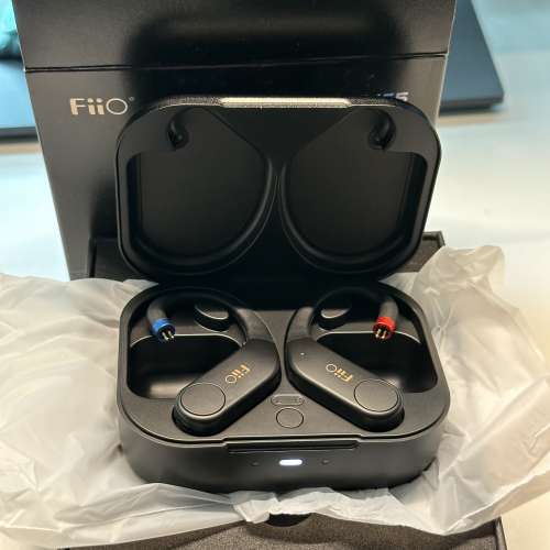 Fiio 藍牙耳機接收器 UTWS5 2pin