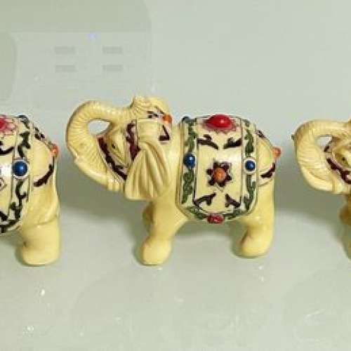 全新 精美大小象六隻