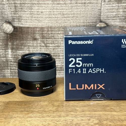 Panasonic Leica DG Summilux 25mm F1.4 II