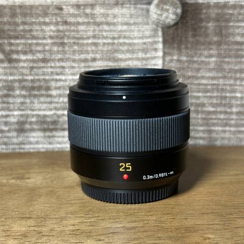 Panasonic Leica DG Summilux 25mm F1.4 II