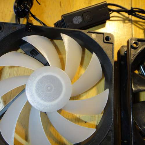 Antec ARGB 12cm風扇帶控