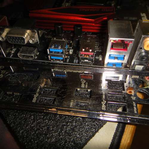 ASUS B150 PRO GAMING  ATX主版 ((Window10Home授權碼)) Socket 1151