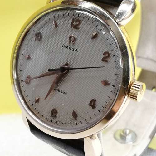 Vintage Omega hand-winding 機械上鏈腕錶
