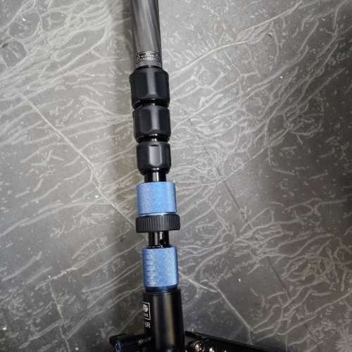 Sirui P-224SR 碳纖維單腳架(98%新)