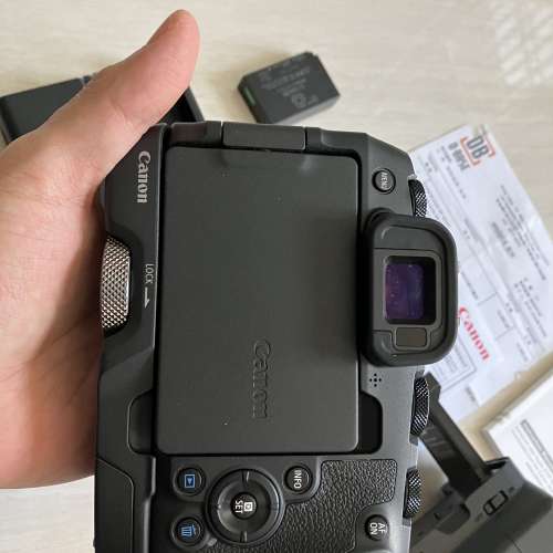 EOS RP 淨機 連原廠grip, 副直倒，副電