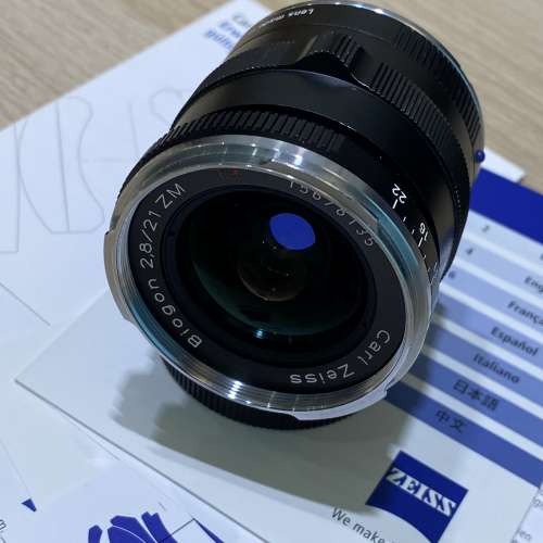 Zeiss ZM21 F2.8