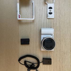 Sony Zv-e10 ZVE10 白色 16-50 mm kit lens 連 cage, 原廠電 2粒