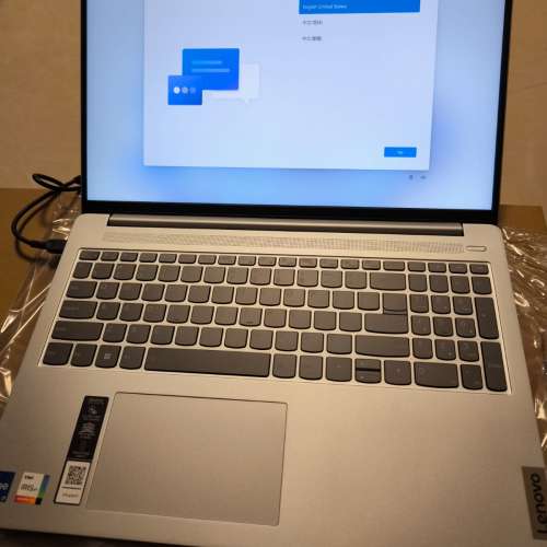 IdeaPad Slim 5i Gen 8 (i7, 16", Cloud Grey) | i7 | 1T SSD| 16G RAM| 16" Mon