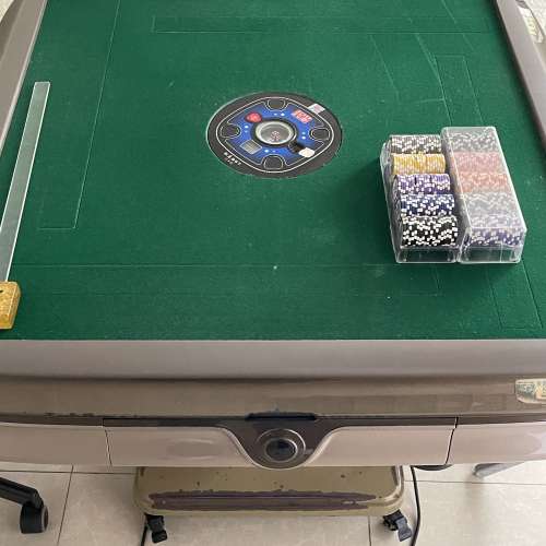 九成新麻雀枱(5張)電動