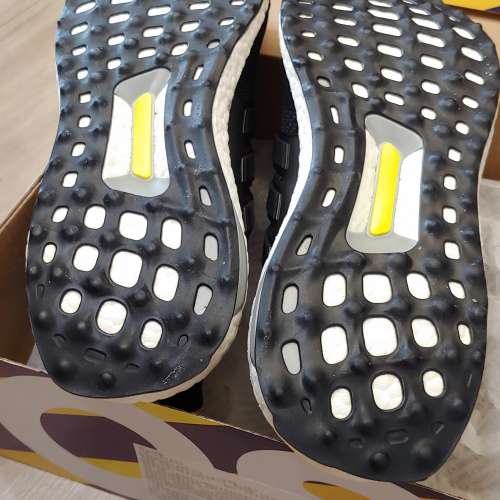 Adidas ultra boost (not nike hoka new balance)