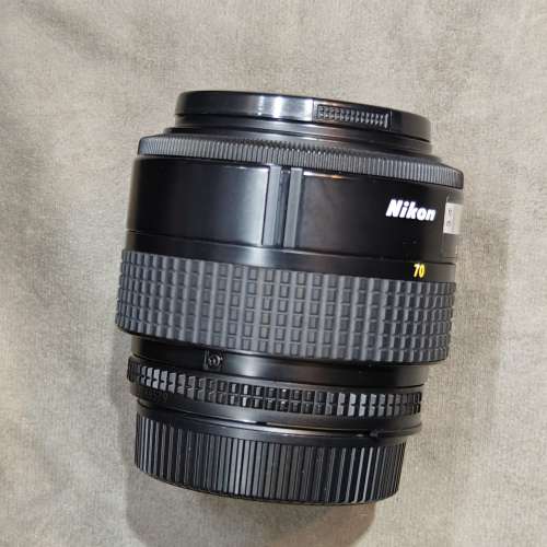 Nikon 35-70/3.3-4.5 AF