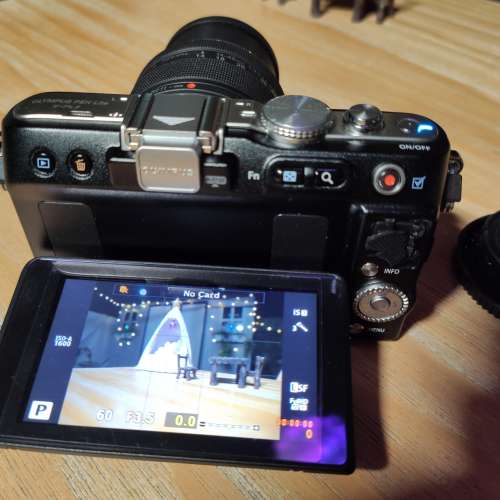 Olympus E-PL3 連 14-42mm F3.5-5.6 II R 鏡頭