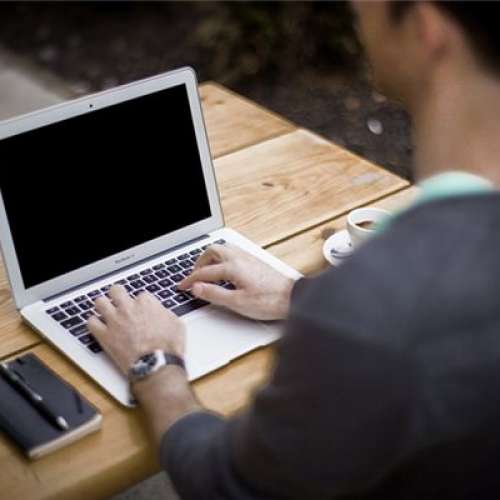 專業  維修  電腦  資料 急救  實體店 可自携到店維修