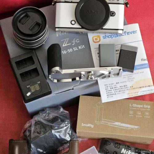 Nikon Zfc with 16-50mm kit lens set and handgrip 行貨