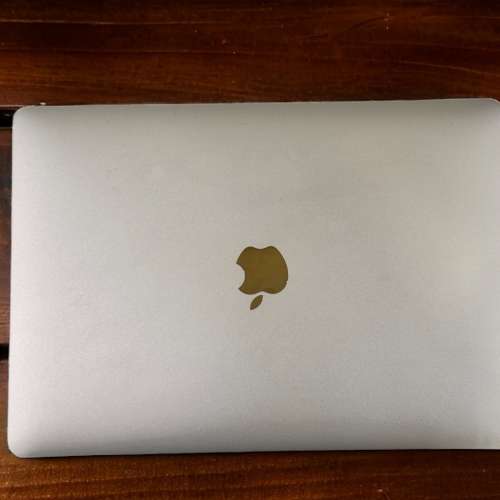 末代intel高配 Macbook Pro 13” i7/32GB RAM/1T SSD Silver