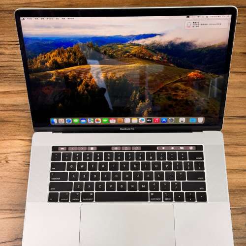 MacBook Pro 15inch i9/16GB RAM/512 SSD 2019