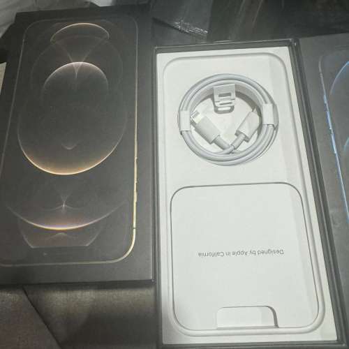 出售: iPhone 12 Pro Max Box with USB-C to lightning