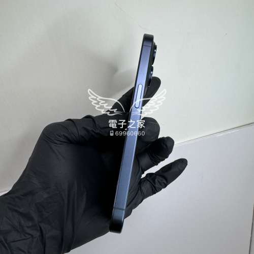 (全新質素)15pro 128 藍色   15 pro 應該都係暫時全網最平 全新質素，淨機加全新配...