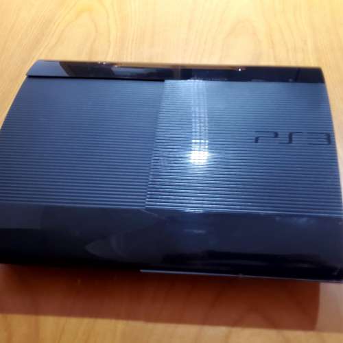 Ps3 Super Slim 跟5隻game