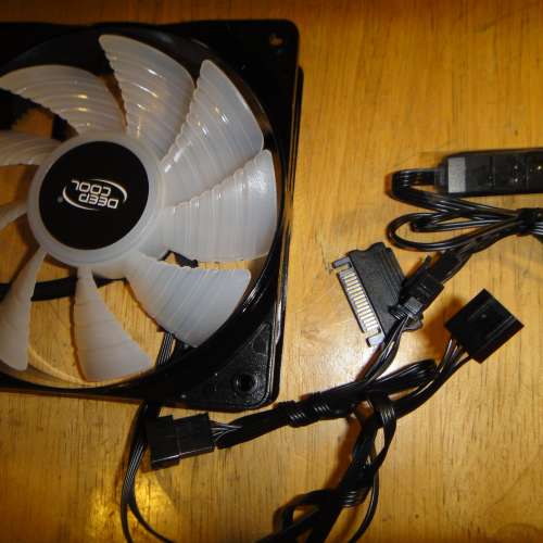 全新 120x120mm DeepCool GamerStorm DF1202512CM 4pin 帶線控(包螺絲)