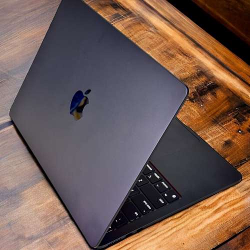 MacBook Air 13.6"2022 M2 有火牛 9成99新 行貨