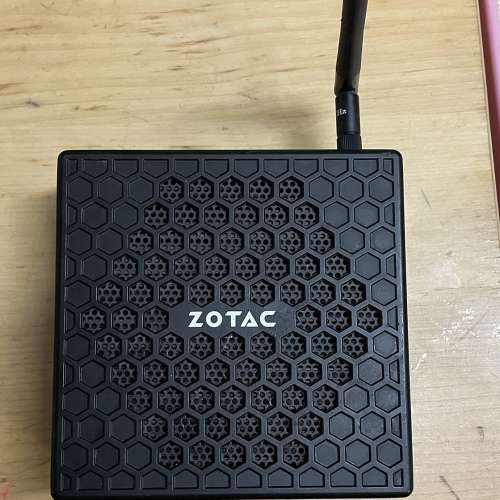 ZOTAC mini PC，ZBOX CI327 nano (Barebone)，wifi，Bluetooth，HDMI