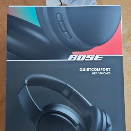 Bose Quietcomfort headphones