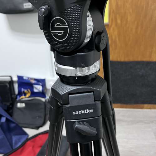 Sachtler Ace-M