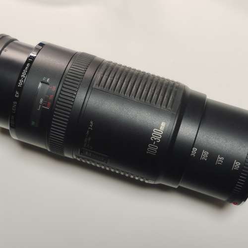 Canon EF 100-300mm F5.6