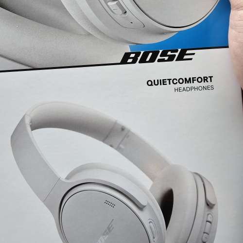 全新 白色 Bose Quietcomfort Headphone