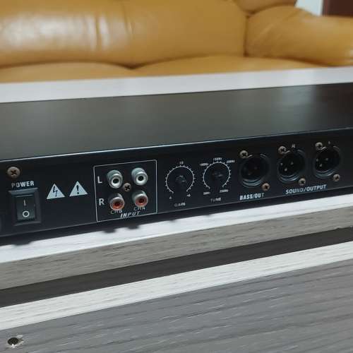 咪頭前級混音器一部