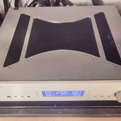 Cambridge intergrated amplifier Azur 851A