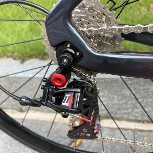 騅特 TWITTER R10 22速/24速 C剎 碳纖維公路車 $5400/$6000/$7600送水架前後蛙燈