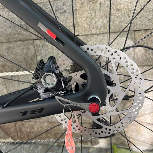 特價現貨 50碼 黑色 2023 新款 TWITTER T8 24速 碳把 碟剎桶軸碳纖維公路車 送水架...