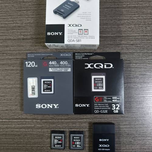 Sony XQD 32G + 120G + USB Adapter