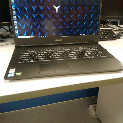 Lenovo Legion Y540 17.3" FHD IPS 144Hz Gaming Notebook