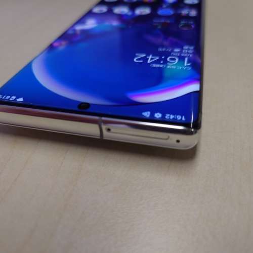 Sharp Aquos R6 平玩 Sony Xperia PRO I 1 吋感光元件 ( Leica LEITZ PHONE 1 兄弟機)