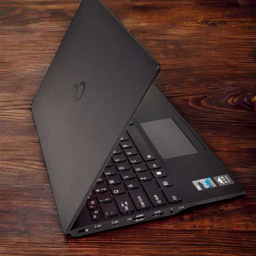 Fujitsu UH-X 13.3吋 (2022) (i7-1255U, 16GB+1TB SSD) 4ZR1J52227